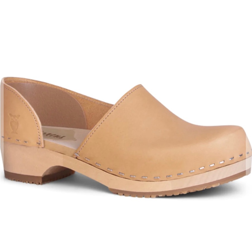 Brett Low Sandgrens Clogs